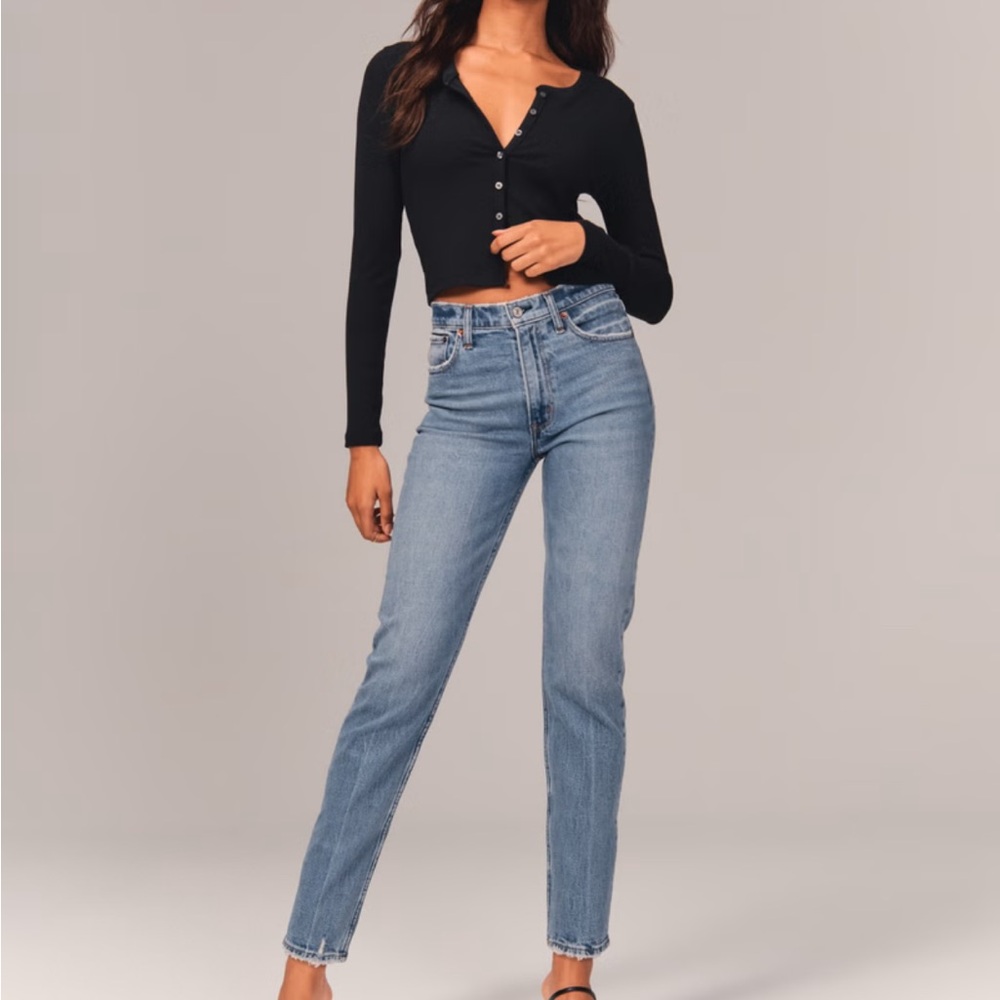 Abercrombie mom high rise size 4